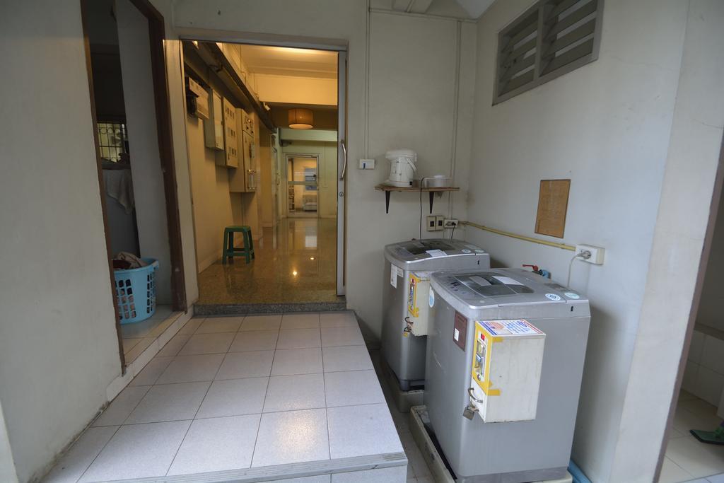 Modern Place Apartment กรุงเทพมหานคร ภายนอก รูปภาพ